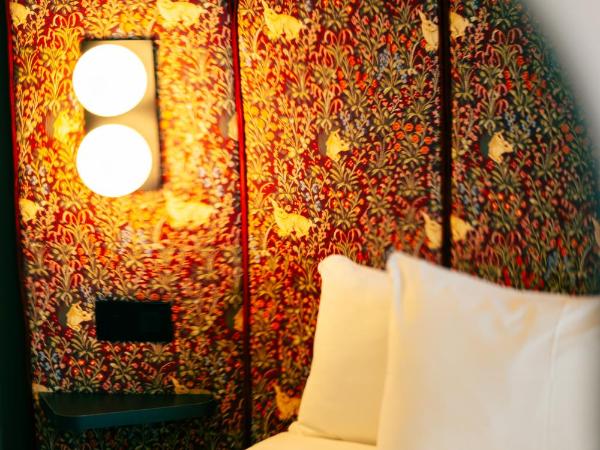 Ibis Styles Madrid Centro Maravillas : photo 9 de la chambre standard room with 1 double bed and 1 sofa bed