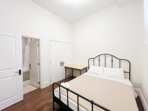 Vihome-104-Beautiful house near North York Center : photo 2 de la chambre chambre double ou lits jumeaux - accessible aux personnes à mobilité réduite