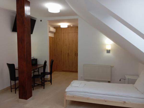 Aparthotel Kontrast : photo 5 de la chambre chambre quadruple Économique