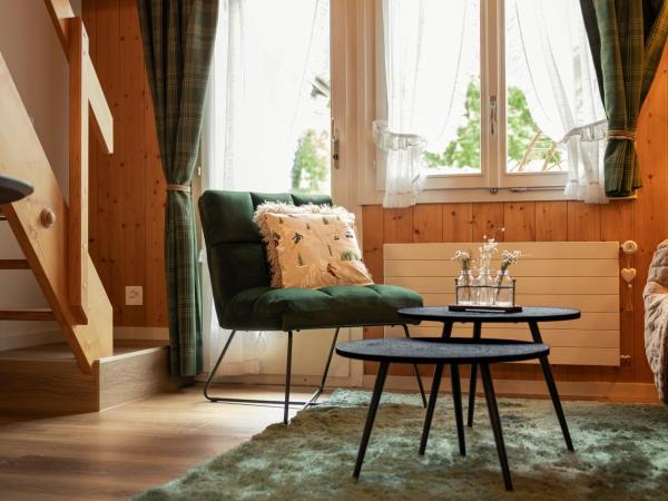 The Glen - GRINDELHOMES : photo 9 de la chambre the gemschi apartment