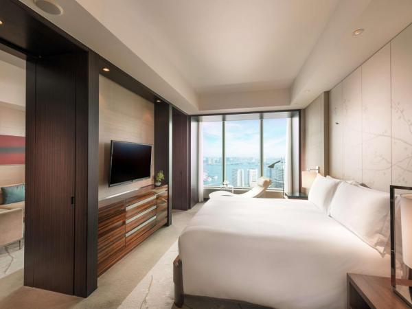 Conrad Tokyo : photo 1 de la chambre suite lit king-size - vue sur baie