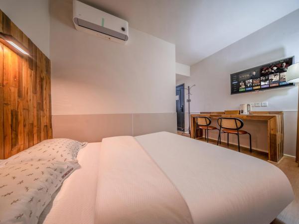 Sonderia Hostel & Bar - Lazybones Hostel : photo 2 de la chambre economy double room no window