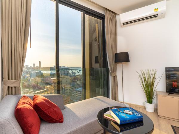 Vacaystation Edge Central Pattaya : photo 2 de la chambre chambre double deluxe