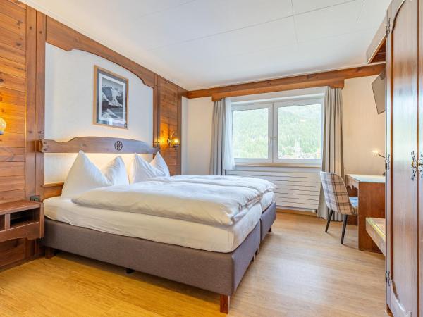 Hotel Dischma : photo 1 de la chambre chambre double - vue sur montagne