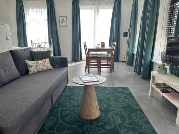 B&B Zunderdorp : photo 4 de la chambre chambre quadruple avec salle de bains privative