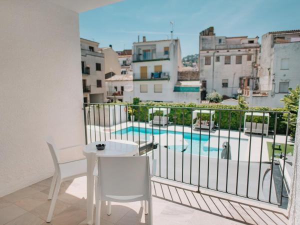 Hotel Windsor : photo 5 de la chambre chambre double ou lits jumeaux supérieure - vue sur piscine
