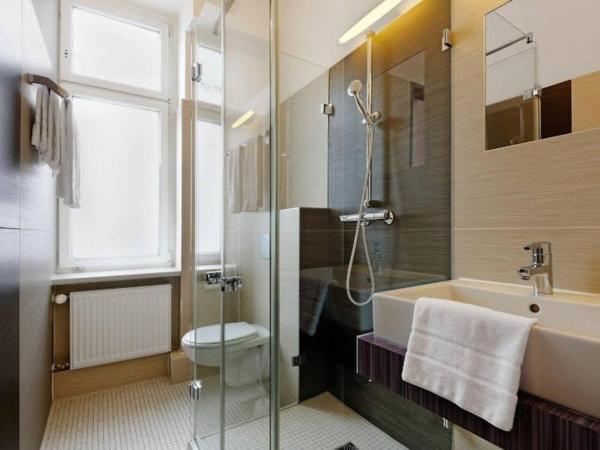 Hostel : photo 1 de la chambre lit superposé dans dortoir mixte