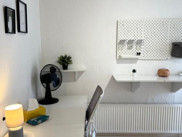 Lovely Rooms in Camden Town-Central London : photo 6 de la chambre chambre double avec salle de bains privative