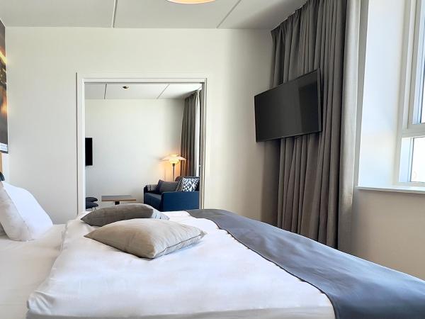 KOMPAS Hotel Aalborg : photo 7 de la chambre suite avec balcon