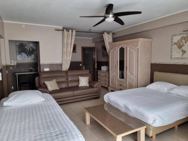 Aparthotel Résidence Bara Midi : photo 1 de la chambre studio avec baignoire