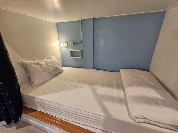 Mercy Hostel : photo 5 de la chambre dortoir mixte de 8 lits