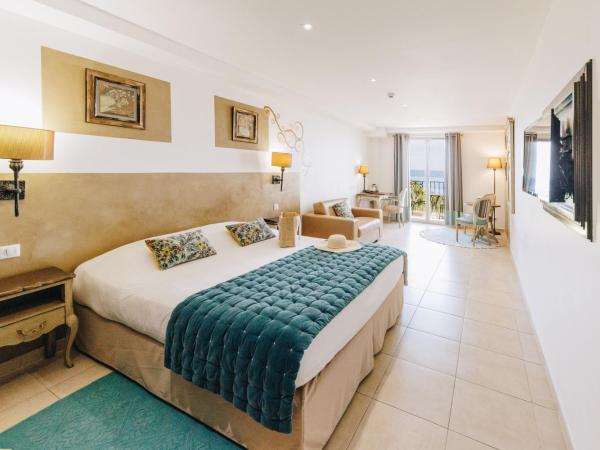 Hôtel Liberata & Spa : photo 1 de la chambre suite avec balcon - vue sur mer