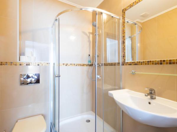 Noclegi Stadion Bed & Breakfast : photo 6 de la chambre chambre triple climatisée