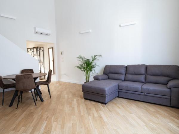 Santo Stefano Loft : photo 5 de la chambre appartement loft 1 chambre avec balcon