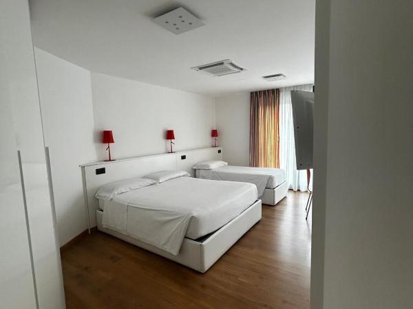 BB Hotels Aparthotel Isola : photo 9 de la chambre studio