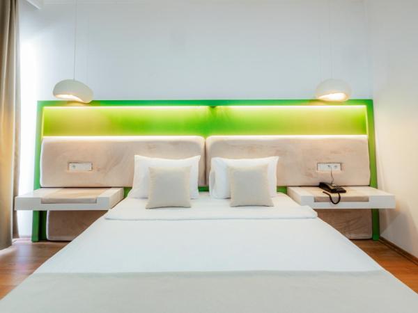 Regenesis Hotel & Spa : photo 3 de la chambre suite junior