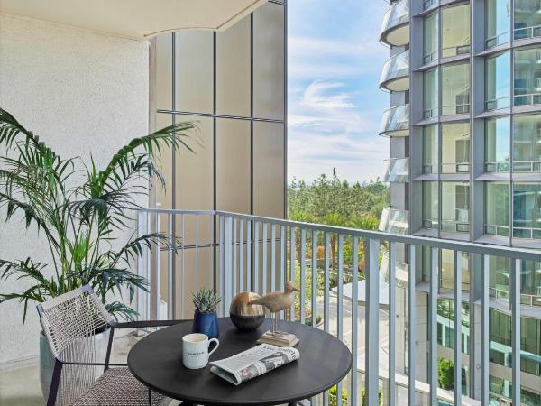 Fairmont Century Plaza Los Angeles : photo 1 de la chambre suite 1 chambre lit king-size avec 2 balcons