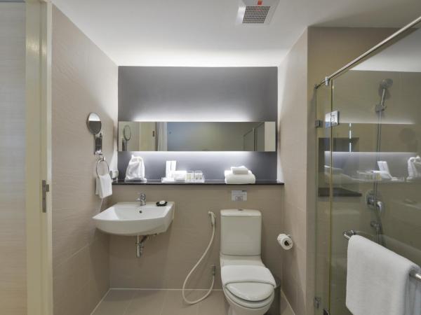 Arize Hotel Sukhumvit : photo 4 de la chambre chambre lits jumeaux deluxe