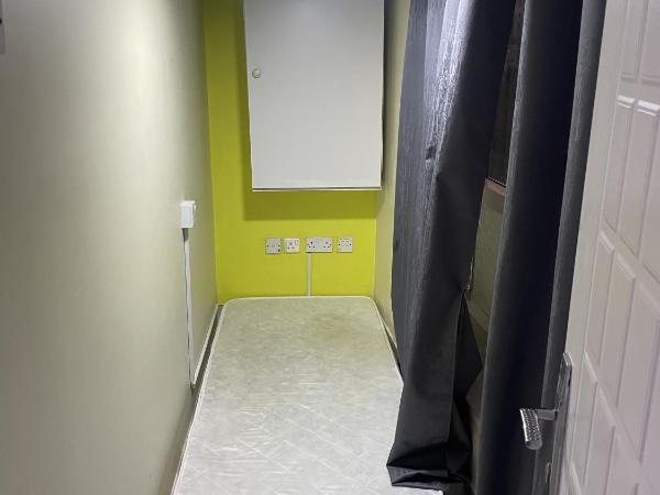 Capsule Partition at Elite Space : photo 1 de la chambre chambre simple avec salle de bains commune