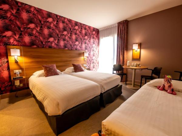 Brit Hotel Eden SPA Honfleur : photo 3 de la chambre studio triple supérieure