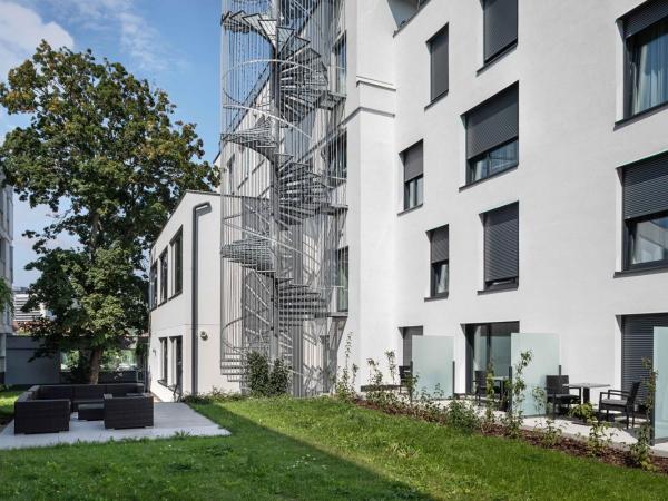 Hotel Golf Prague : photo 6 de la chambre chambre double ou lits jumeaux supérieure avec jardin