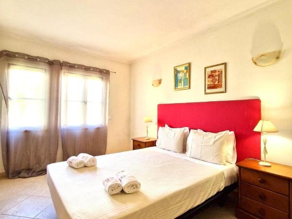 Glenridge Resort By Albufeira Rental : photo 2 de la chambre appartement 2 chambres - vue sur piscine