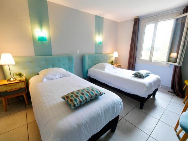 Le Mas Des Aigras - Hôtel de Charme en Provence : photo 1 de la chambre chambre lits jumeaux supérieure