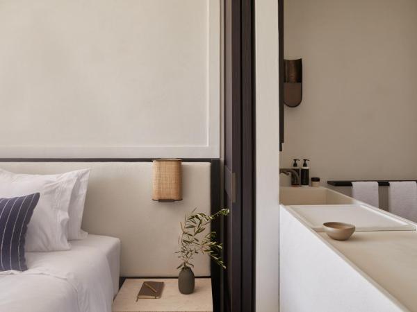 Anandes Hotel : photo 5 de la chambre nest suite with outdoor hot tub