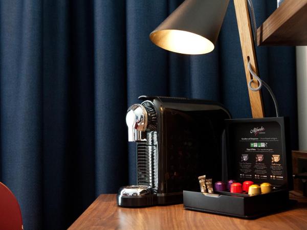 Hotel Indigo Berlin - East Side Gallery : photo 6 de la chambre premium queen spree river view