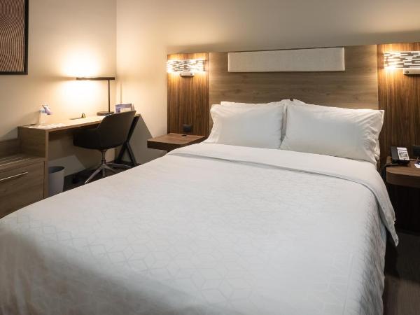 Holiday Inn Express Morelia Centro Historico : photo 6 de la chambre chambre standard lit queen-size