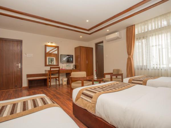 Aryatara Kathmandu Hotel : photo 4 de la chambre chambre triple de luxe - navette aéroport gratuite