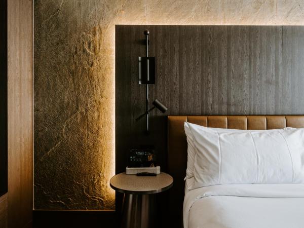 The Motley Hotel : photo 1 de la chambre chambre king avec sofa