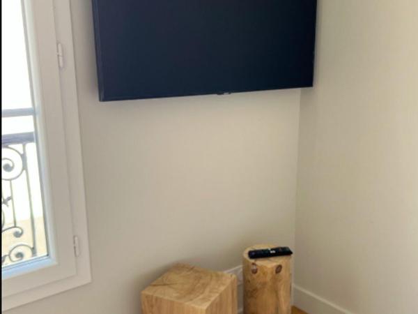 Beautiful room with ensuite bathroom in Paris! : photo 1 de la chambre studio