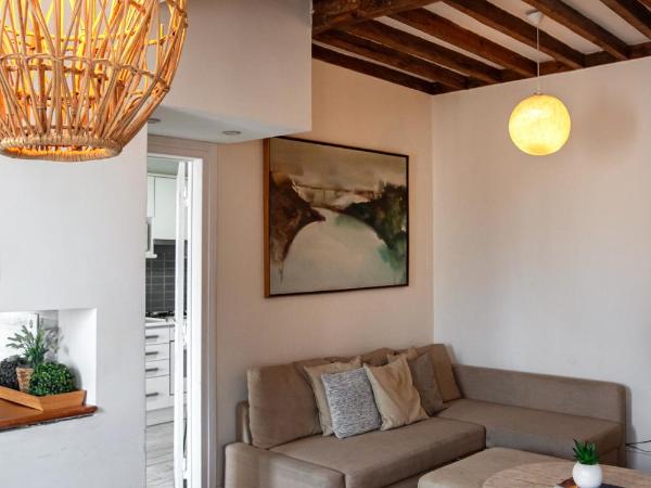 Large family flat in Campo de Ourique : photo 9 de la chambre appartement