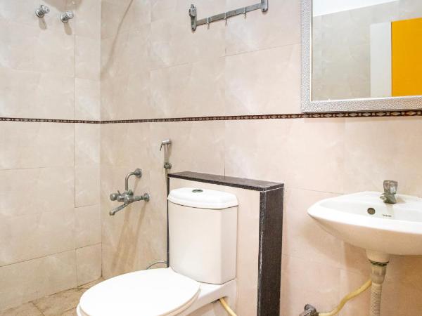 Stayz Inn Mylapore near light house : photo 5 de la chambre chambre double deluxe - vue latérale sur mer