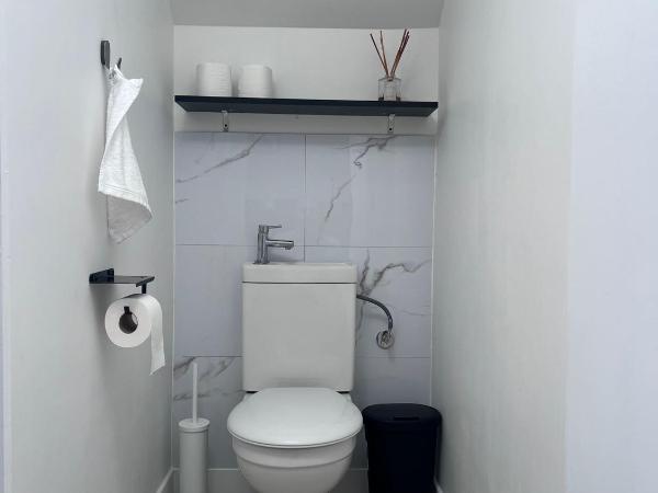 VILLA VLAS - Chambre d'Hôte - Limoges : photo 5 de la chambre chambre familiale