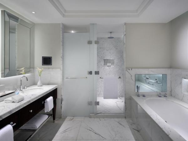 Kempinski The Boulevard Dubai : photo 5 de la chambre suite premier - vue sur burj