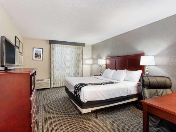 La Quinta by Wyndham Indianapolis South : photo 1 de la chambre chambre lit king-size deluxe