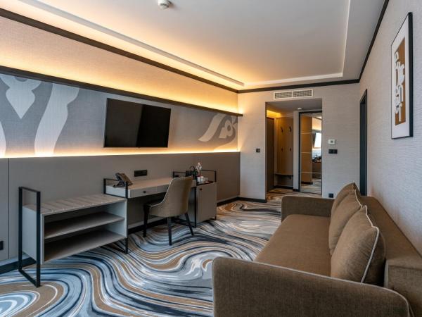 Hotel Debrecen : photo 5 de la chambre suite présidentielle