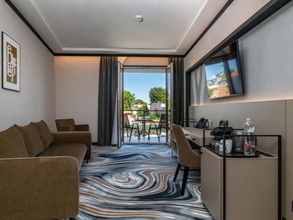 Hotel Debrecen : photo 6 de la chambre suite présidentielle