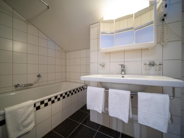 Hotel La Perla : photo 5 de la chambre comfort family room-villa giuliano