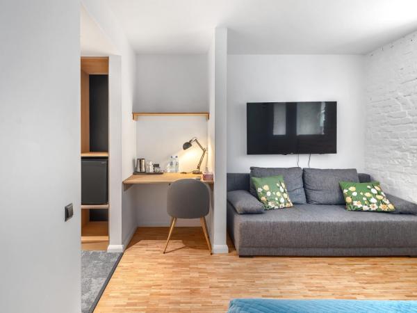 Grand Tulipan : photo 3 de la chambre chambre double avec lit d'appoint