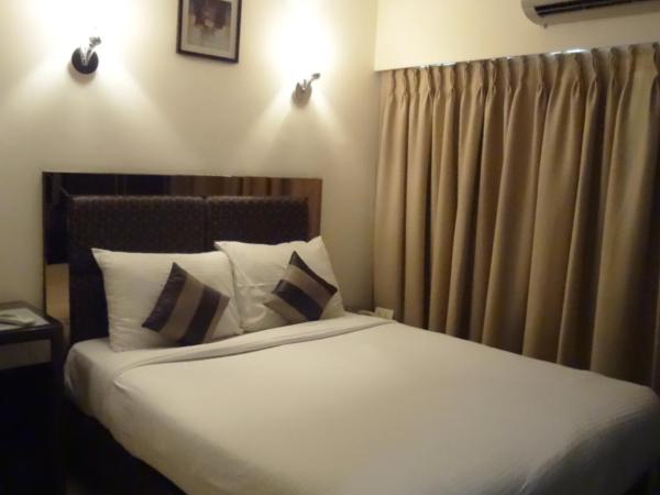 Hotel Suba Galaxy Mumbai : photo 9 de la chambre deluxe double or twin room with 10% off on laundry and ala carte & complimentary drivers accommodation