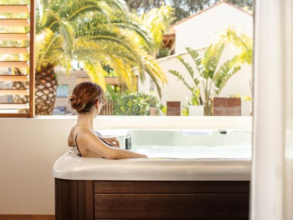 Villa Cosy, hotel & spa : photo 2 de la chambre suite avec baignoire spa