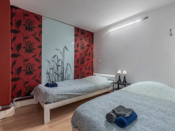 Douai house : photo 5 de la chambre appartement 2 chambres