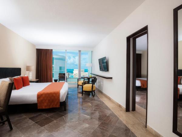 Krystal Grand Cancun All Inclusive : photo 3 de la chambre chambre familiale standard