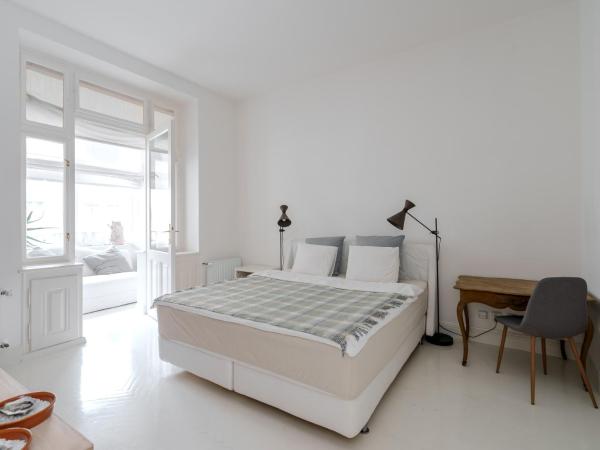 Old Town Boutique Residence : photo 5 de la chambre chambre double deluxe avec baignoire