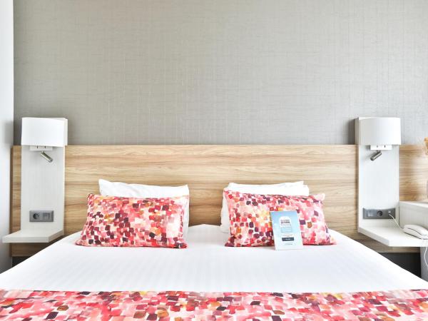 Kyriad Pontarlier : photo 2 de la chambre chambre double standard