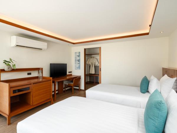 SAii Phi Phi Island Village : photo 5 de la chambre bungalow 2 lits jumeaux deluxe - vue sur mer