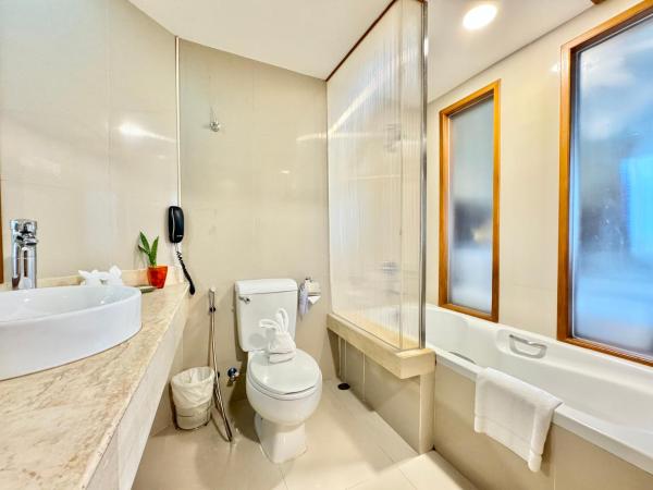 Phuket Merlin Hotel : photo 6 de la chambre suite familiale